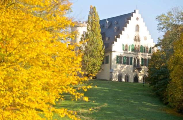 Schloss Rosenau